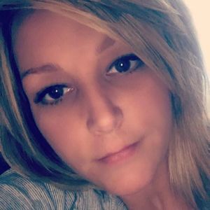 Meet your Posher, Hillary